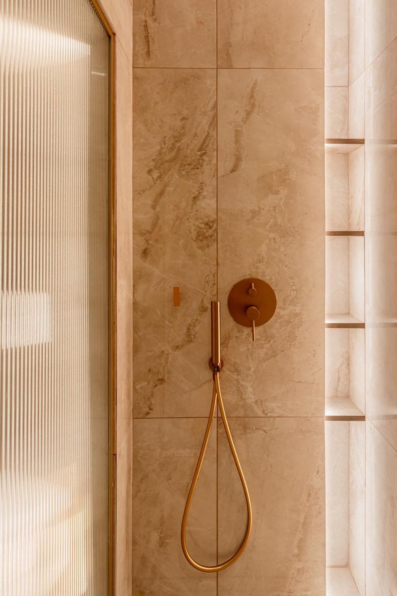 Elegant Apartment A Breath Away From The Acropolis Athena Bagian luar foto