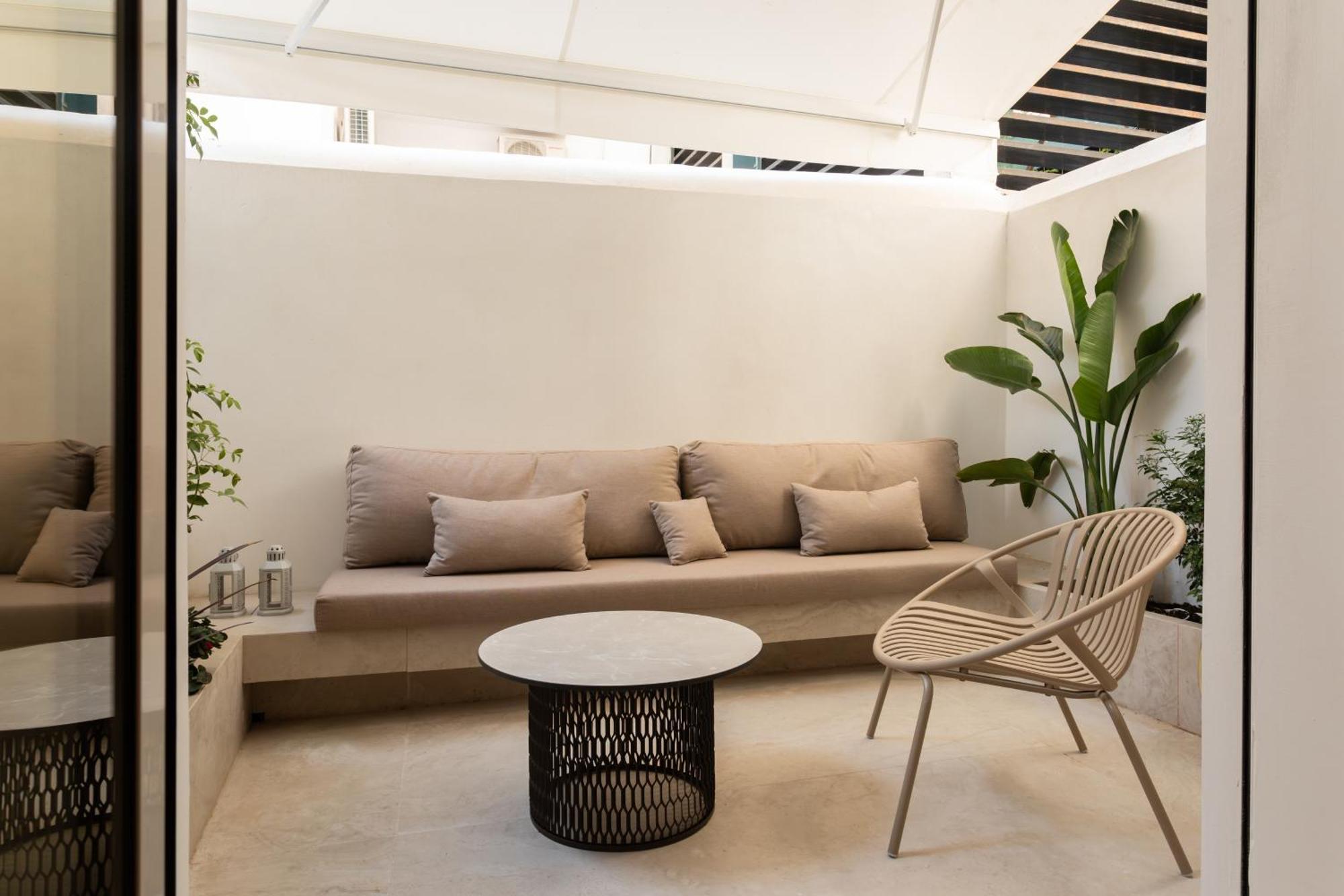 Elegant Apartment A Breath Away From The Acropolis Athena Bagian luar foto